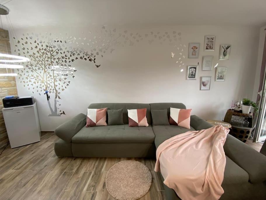 Apartment Ich Komm Aus Dir! *